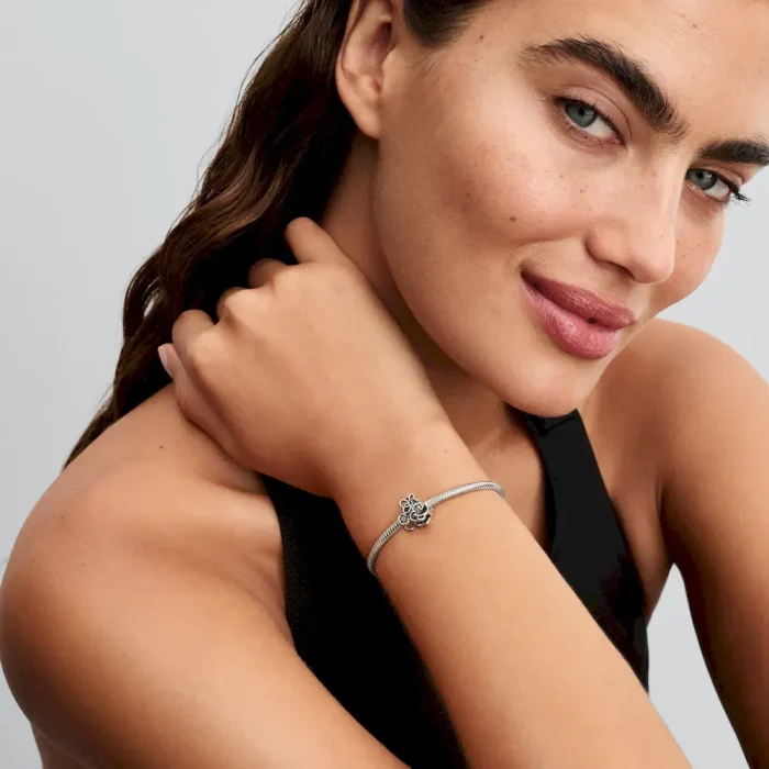 Disney Minnie Mouse Openwork Charm - Image 3