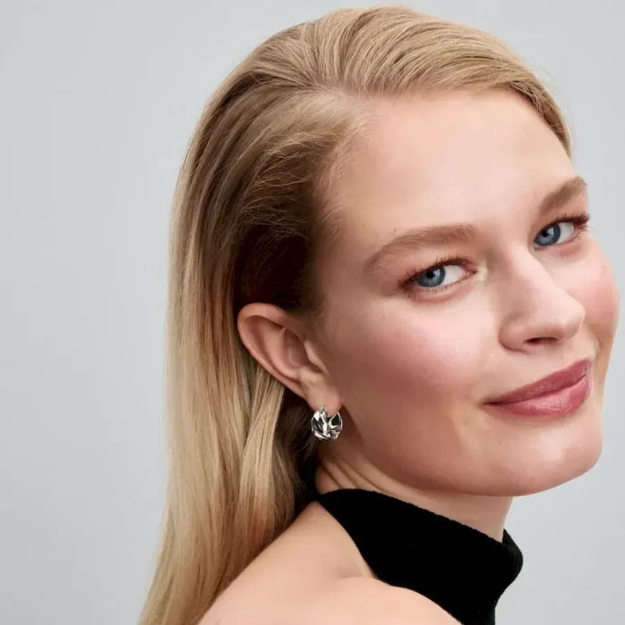 Rippled Small Hoop Earrings - Image 3