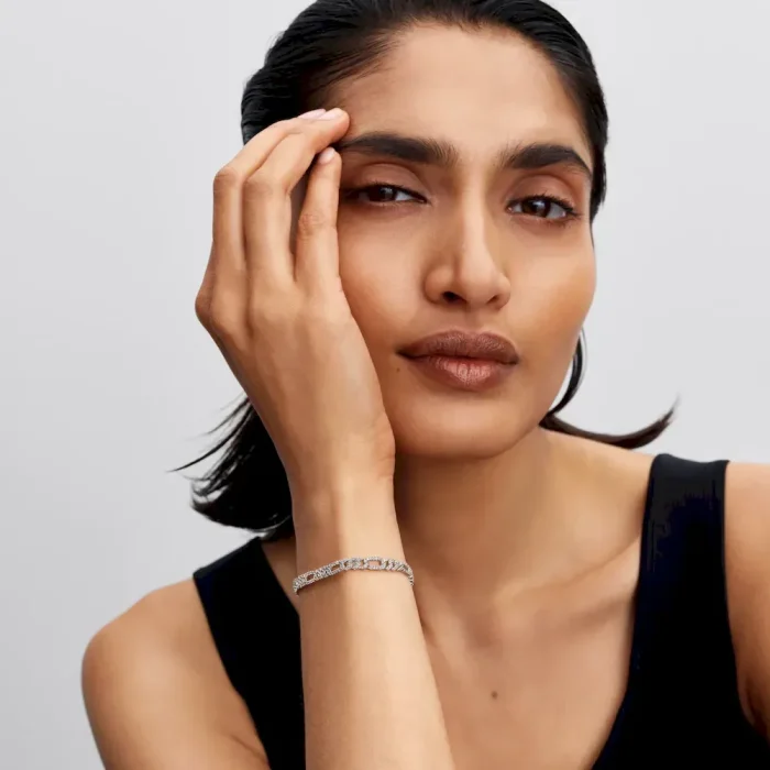 His and Hers Cuban Chain Heart and Oval Bracelet Set - Image 9