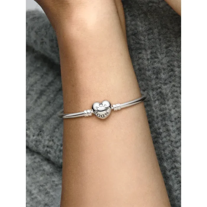 Pandora Moments Heart Clasp Bangle - Image 2