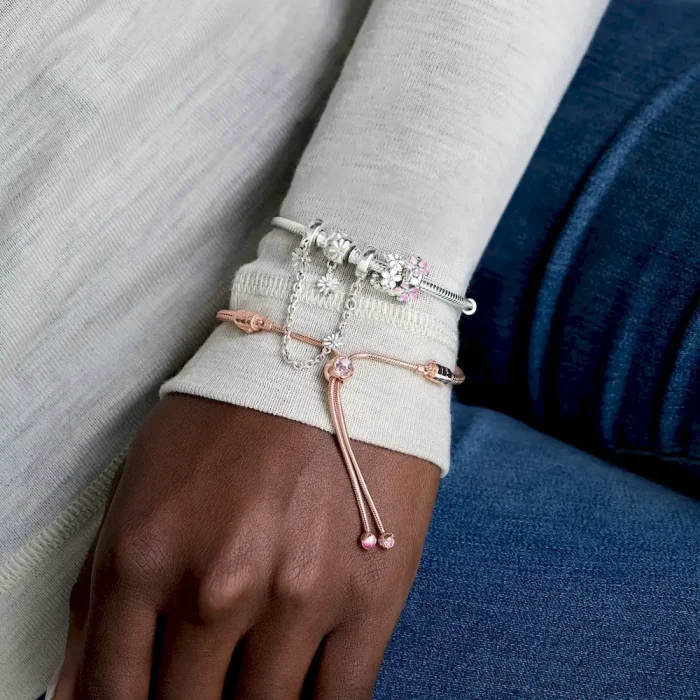 White Daisy Flower Spacer Charm - Image 4