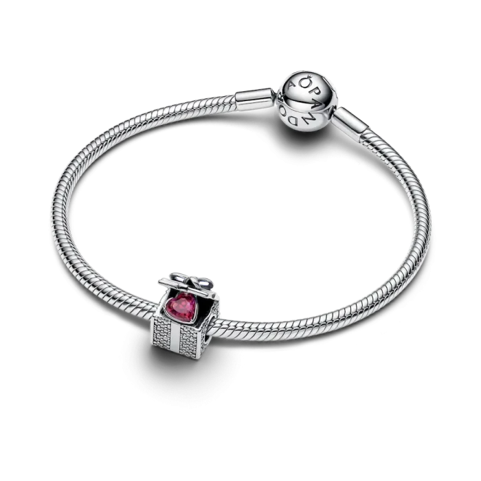 Sparkling Gift Box Charm - Image 6
