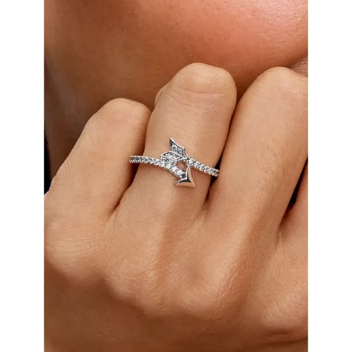 Sparkling Arrow Ring - Image 2