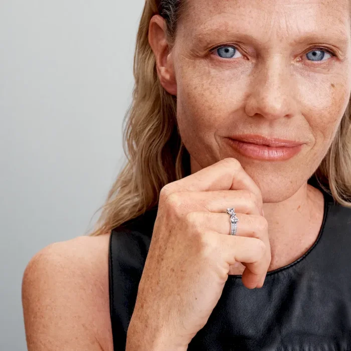 Sparkling Bow Ring Set - Image 5