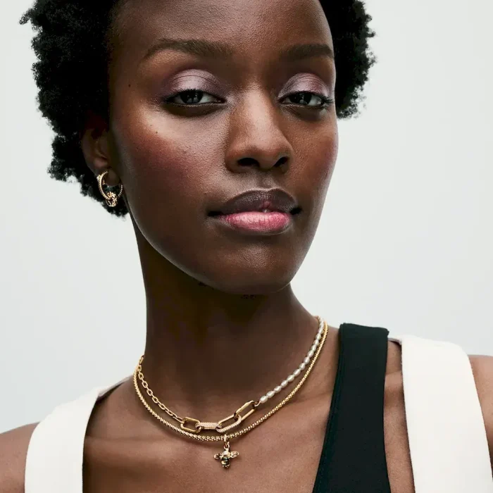 Sparkling Bee Charm Bracelet Set - Image 6